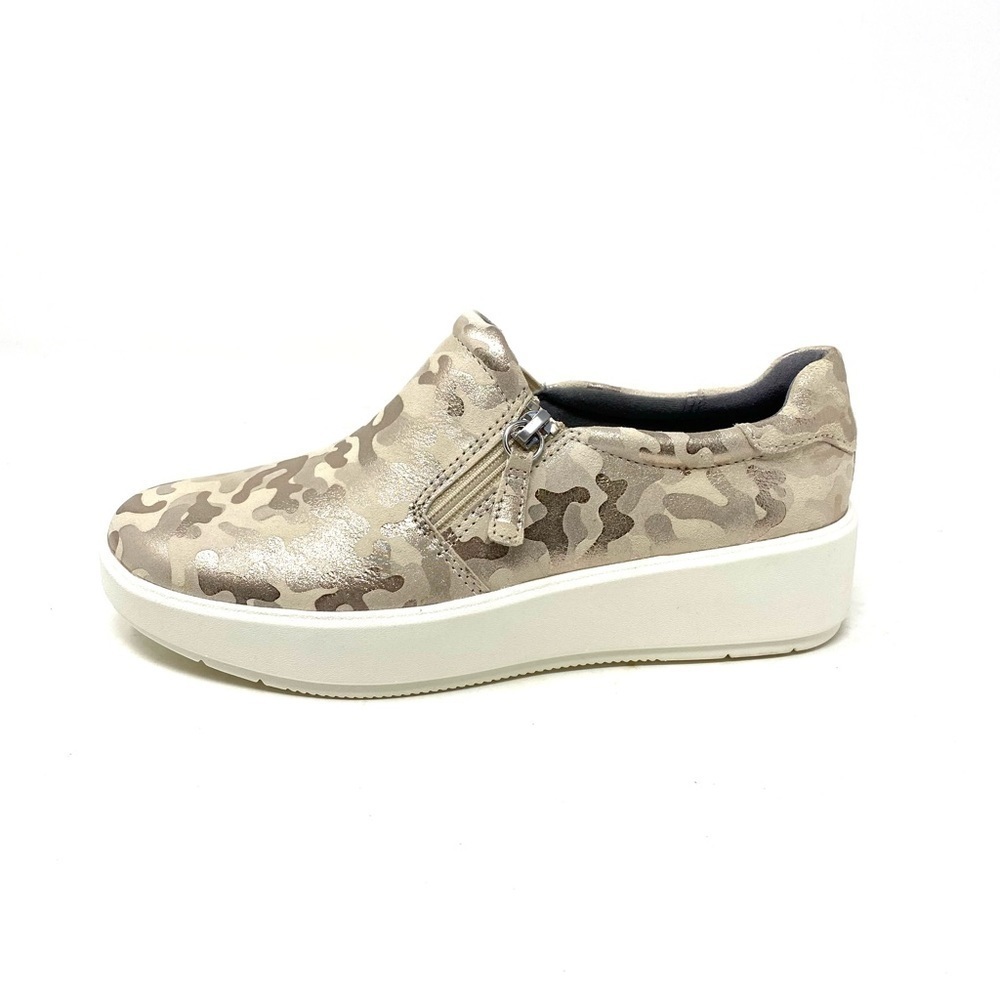 Clarks Layton Step Sneaker Ivory FLAW